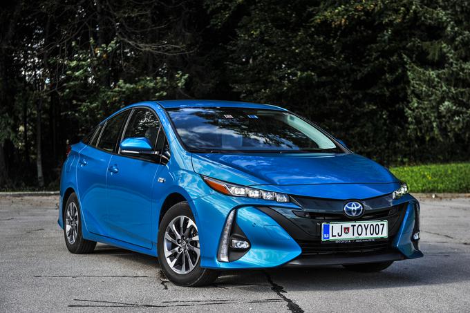 Toyota je ubranila prvo mesto s pomočjo številnih hibridnih modelov, kot predvidevajo pri LMC pa bo ostala največja znamka v Evropi vsaj do leta 2023. | Foto: Gašper Pirman