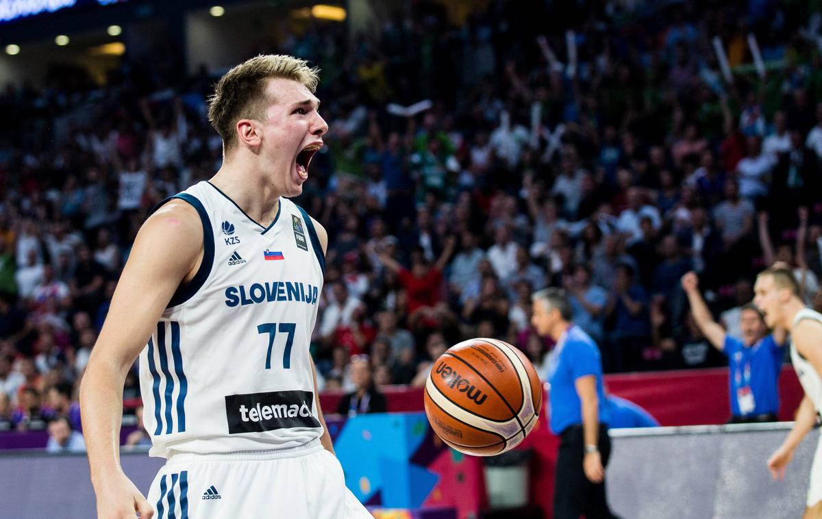 Luka Dončić Slovenija 2017 | Leta 2017 je postal evropski prvak, po prihodu v ligo NBA pa še najučinkovitejši evropski košarkar vseh časov. | Foto Vid Ponikvar