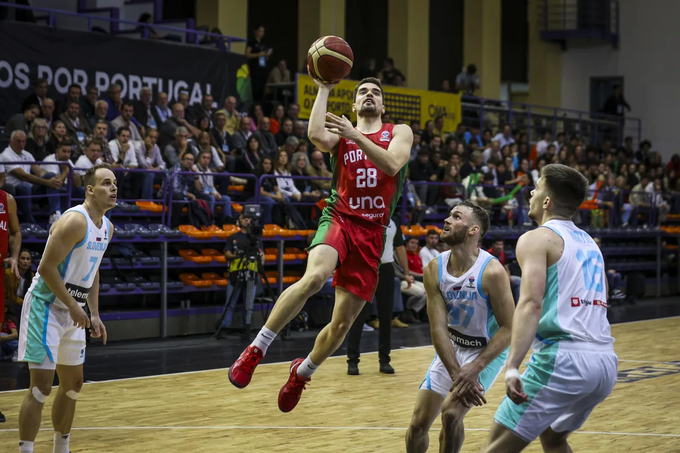 Portugalci so prvi polčas dobili za 25 točk. | Foto: FIBA