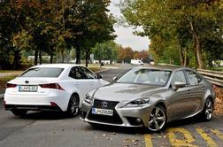 Lexus IS: hibridna športna limuzina s pravim in lažnim rohnenjem