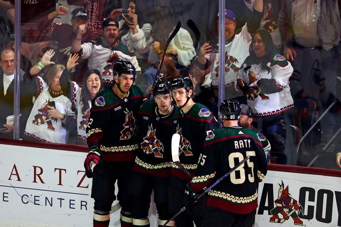 Arizona Coyotes | Sredina zmaga Arizona Coyotes s 5:2 nad Edmonton Oilers je bila poslovilna za to moštvo v ligi NHL.  | Foto Reuters