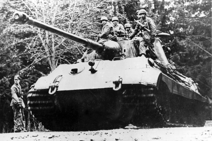 Nemški tank tiger leta 1944 | Nemški tank tiger v Ardenih tik pred začetkom nemške ofenzive | Foto Guliverimage