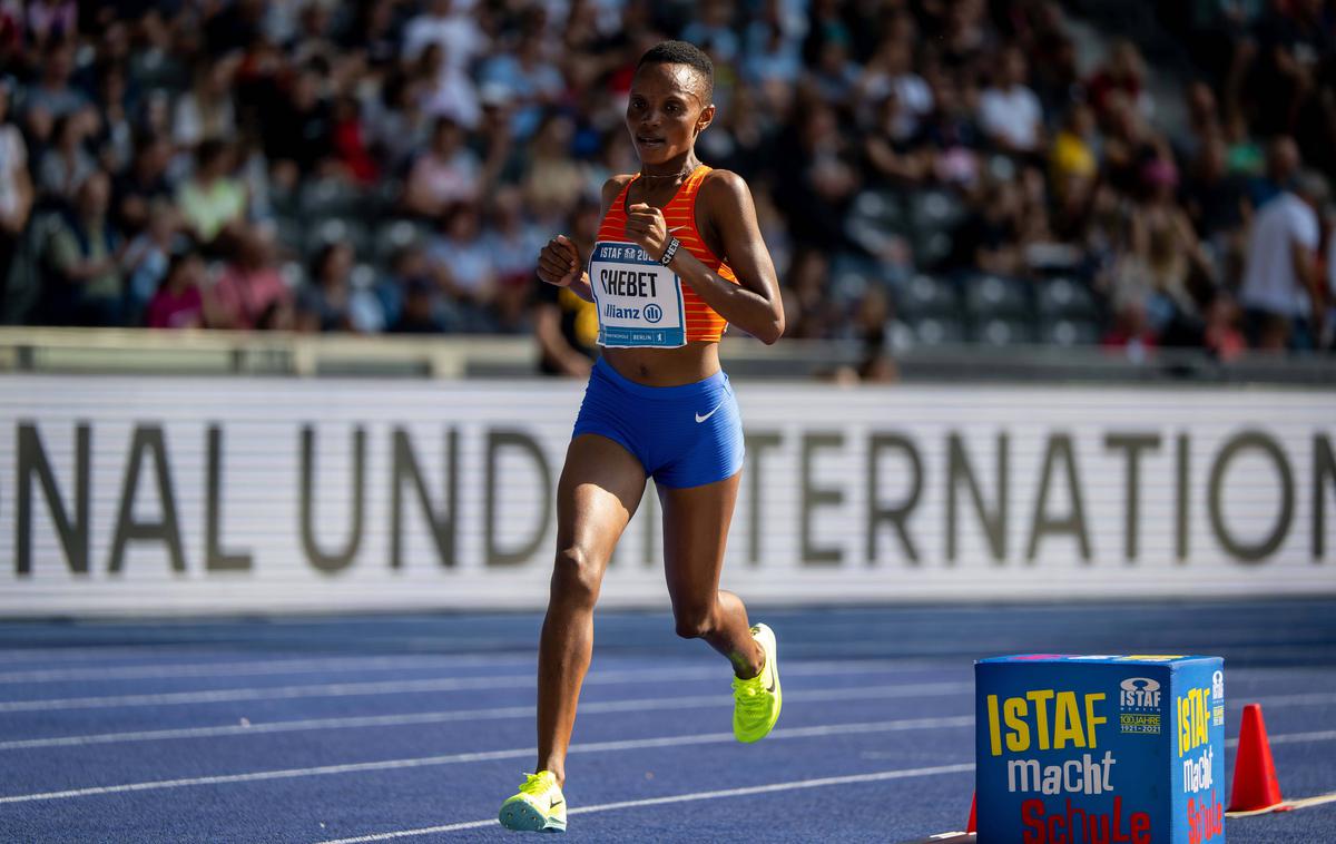 Beatrice Chebet | Beatrice Chebet je postavila dva svetovna rekorda na 5 km. | Foto Guliverimage