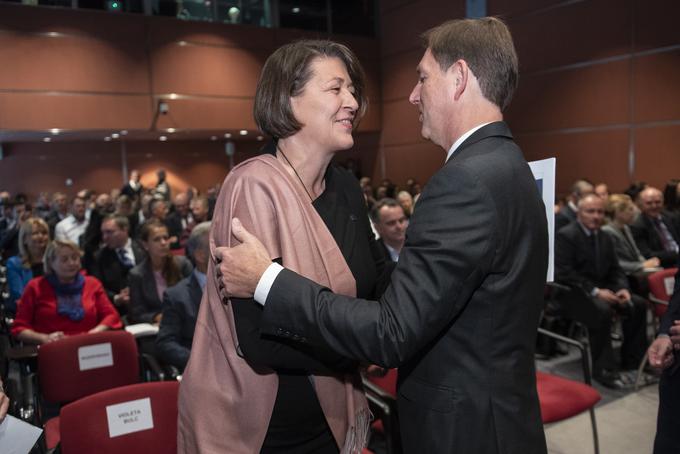 Violeto Bulc je za evropsko komisarko leta 2014 predlagal prvak SMC Miro Cerar. | Foto: STA ,