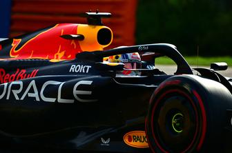 Najprej bes, nato slavje: Verstappen premagan za tri tisočinke!