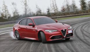 Alfa romeo giulia quadrifoglio in hitri krog na Nürburgringu: 7 minut in 32 sekund