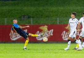 NK Celje Vitoria Guimaraes Luka Bobičanec