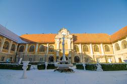 Grof in grofica Štatenberška, ki živita v dvorcu na Štajerskem #foto