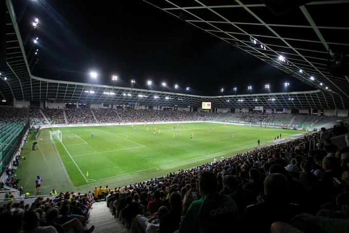 Stožice so ponudile izjemno kuliso. | Foto: Urban Urbanc/Sportida