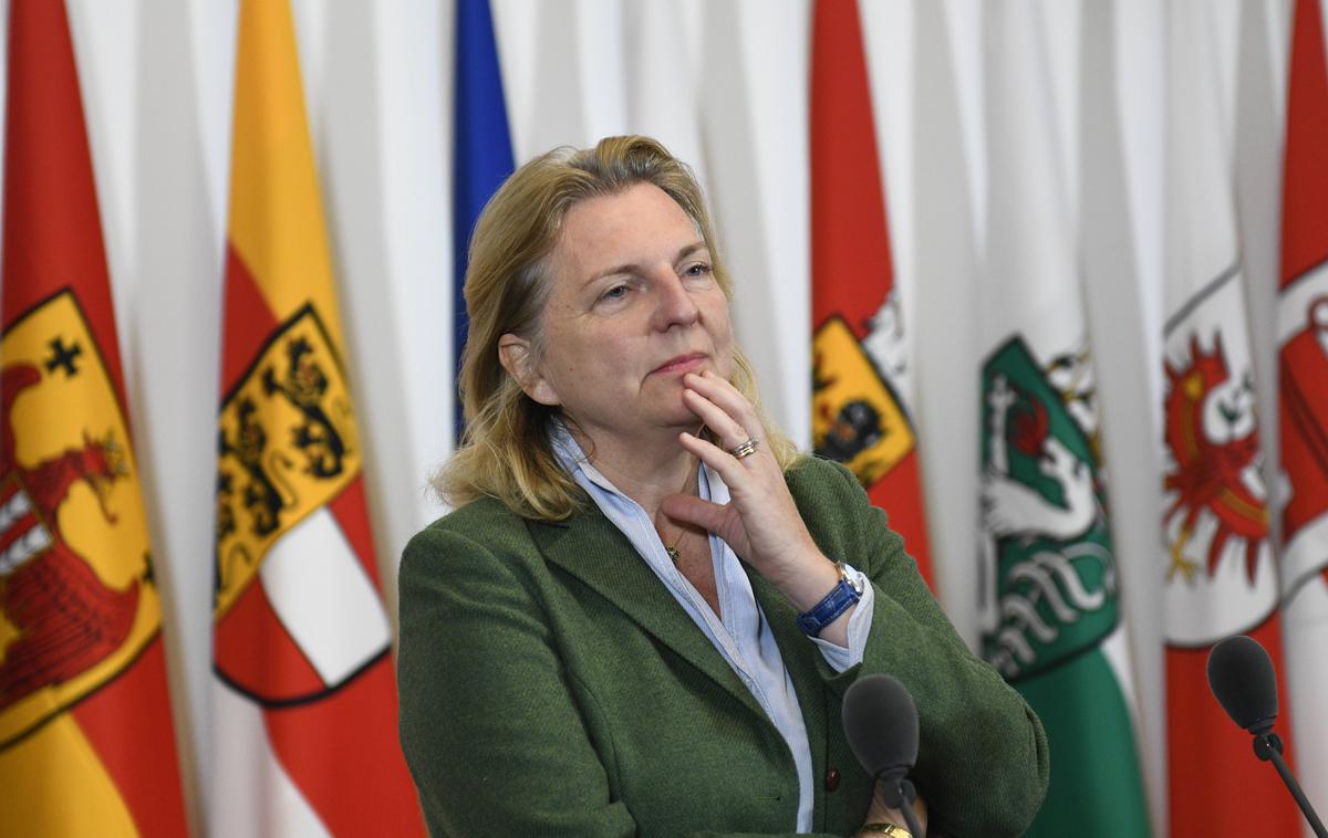 Karin Kneissl | Septembra lani se je preselila v Sankt Peterburg in na letošnjem gospodarskem forumu v drugem največjem ruskem mestu dejala, da je vesela nove priložnosti za življenje in delo v Rusiji. | Foto Guliverimage