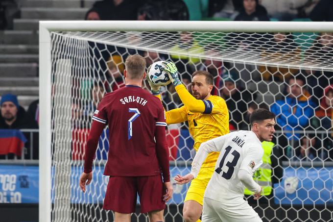 Jan Oblak odlično pozna klubskega soigralca Alexandra Sorlotha, Benjamin Šeško pa Antonia Nuso. | Foto: Aleš Fevžer