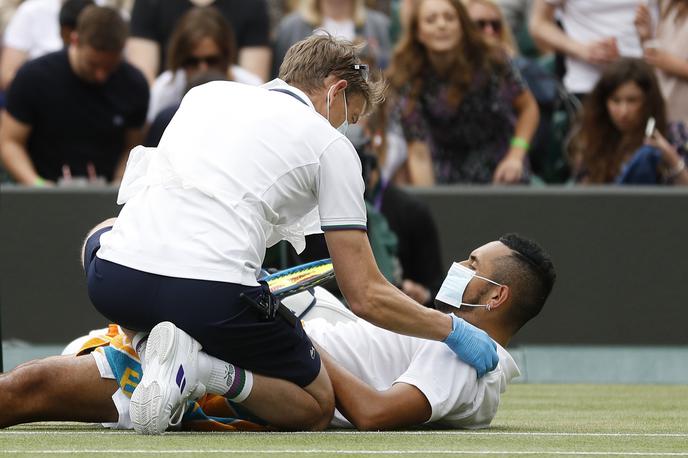 Nick Kyrgios | Kyrgios je po poškodbi predal dvoboj proti mlademu Kanadčanu. | Foto Guliverimage