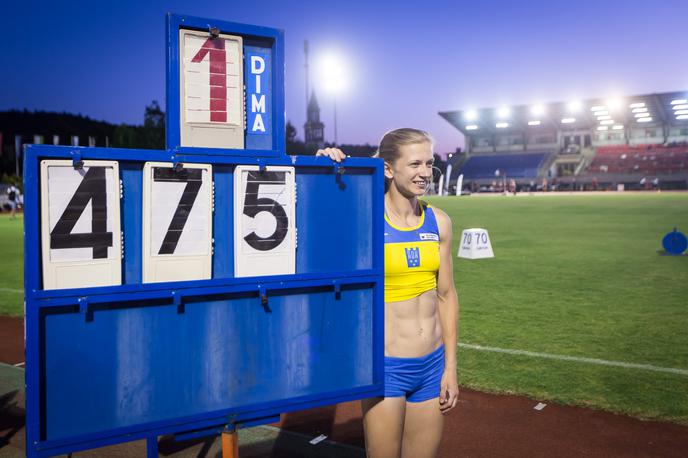 Tina Šutej | Tina Šutej se je z novim državnim rekordom v skoku s palico izstrelila med kandidatke za medalje na največjih tekmovanjih. | Foto Peter Kastelic/AZS