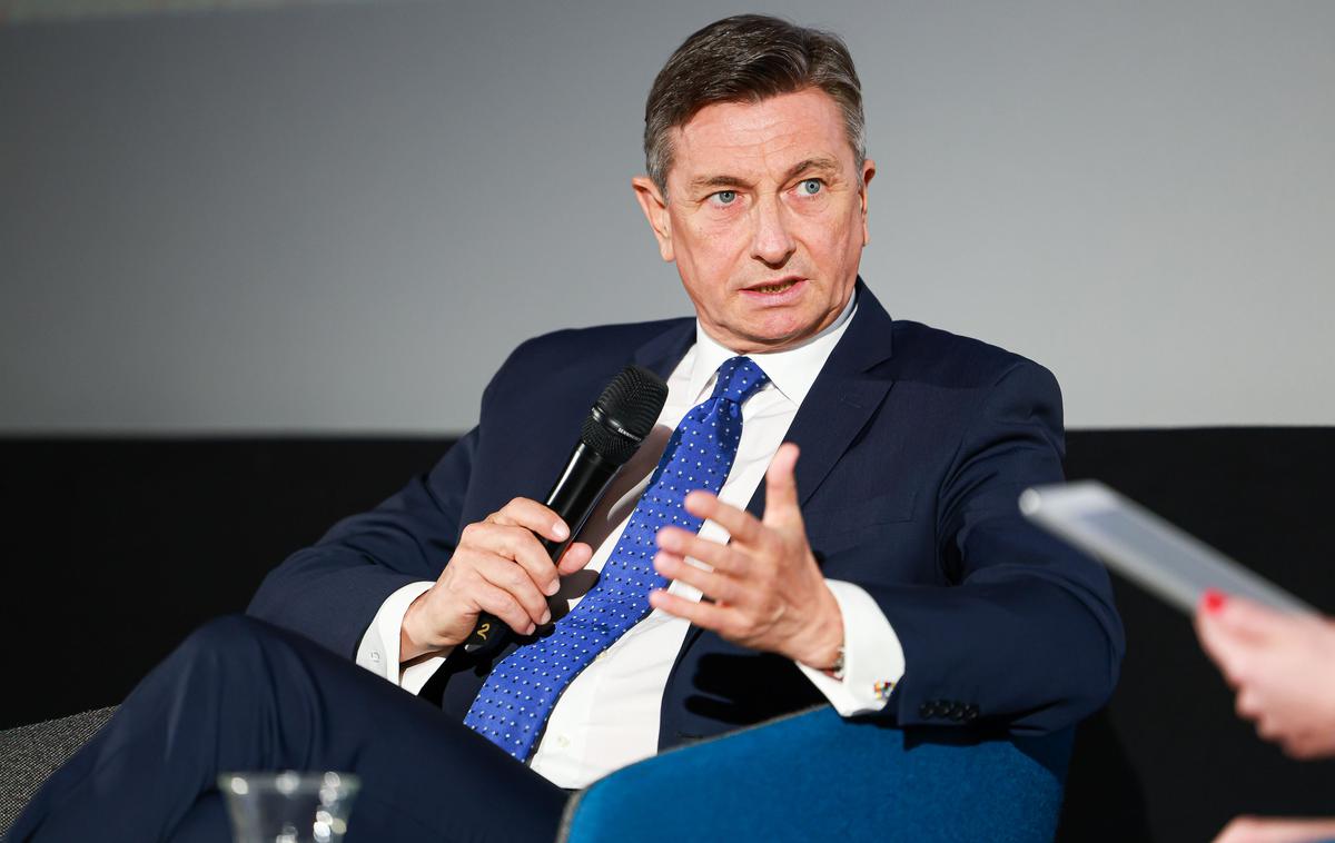 Borut Pahor | Dejstvo, da je podobno ravnala tudi vlada premierja Janše pred letom dni, po Pahorjem mnenju v nobenem smislu ne opravičuje neprimernega in nesprejemljivega ravnanja vlade premierja Goloba, ki je brez razprave ukinila dan spomina na žrtve komunističnega nasilja. | Foto Mediaspeed