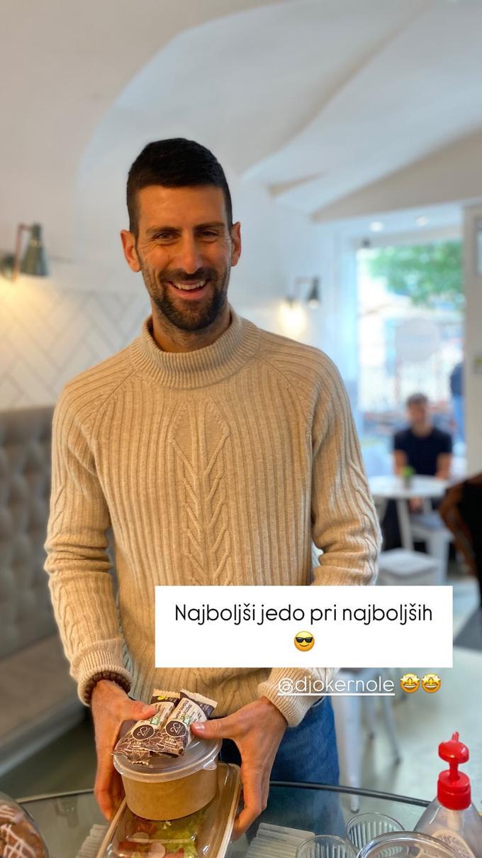 Novak Đoković v središču Ljubljane. | Foto: Instagram/@barbarellajuicebar