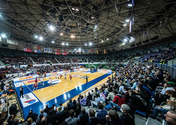 V Zagrebu ni nikoli lahko, a glasne navijače je imela tudi Slovenija. | Foto: Vid Ponikvar