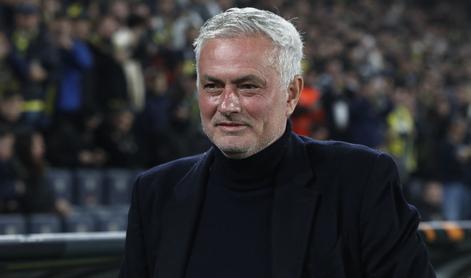 Jose Mourinho napredoval skozi šivankino uho