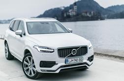 Volvo XC90 D5 AWD R-Design - dražji kot garsonjera, varnejši kot trezor in uglašen kot opera