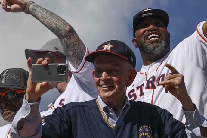 Mattress Mack | Mattress Mack na ponedeljkovi šampionski paradi Houston Astrosov. | Foto Reuters