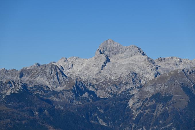 Ob dnevu z odlično vidljivostjo je kot na dlani tudi Triglav. | Foto: Matej Podgoršek