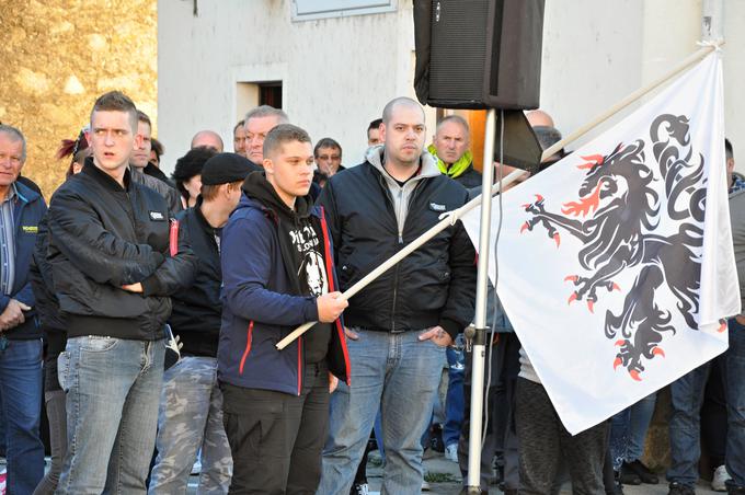 protest proti migrantskemu centru v Beli krajini | Foto: STA ,