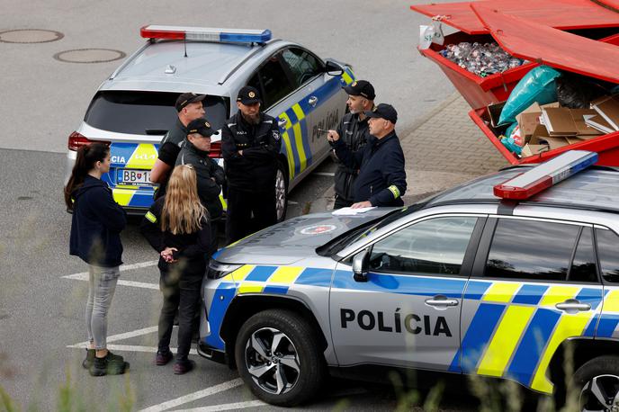 slovaški premier Robert Fico, policija, atentat | Foto Reuters