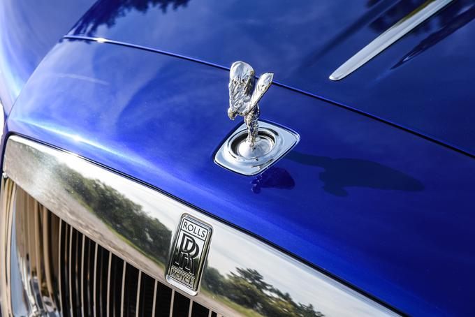 Spirit of Ecstasy je eden najbolj prepoznavnih avtomobilskih kipcev na svetu. Njen nastanek je sila zanimiv in le poudarja kompleksnost celotne znamke rolls-royce. | Foto: Gašper Pirman