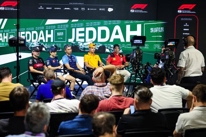 VN Savdske Arabije | Na četrtkovih medijskih obveznostih je zaradi bolezni manjkal Max Verstappen. | Foto Guliver Image