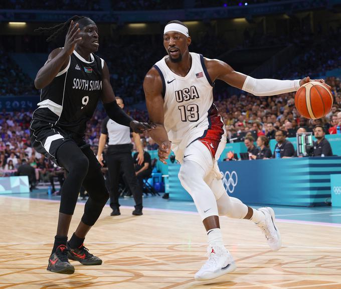 Bam Adebayo je bil s 14 točkami prvi strelec prvega polčasa. | Foto: Reuters