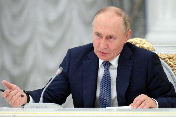 Vladimir Putin | Moskva je od začetka invazije na Ukrajino februarja 2022 številne tuje, večinoma zahodne organizacije razglasila za "nezaželene". | Foto Reuters