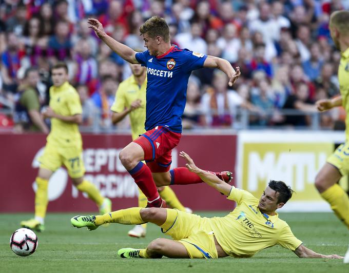 Za CSKA je zbral v tej sezoni šest nastopov. Osvojil je tudi lovoriko, saj je v ruskem superpokalu premagal prvaka Lokomotiv in prispeval podajo za zmagoviti zadetek. | Foto: Getty Images