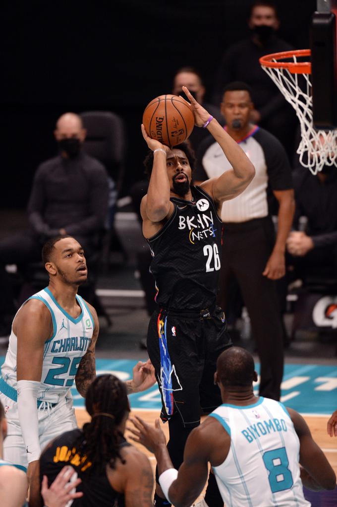 Spencer Dinwiddie je že sklenil sezono 2020/21. | Foto: Reuters