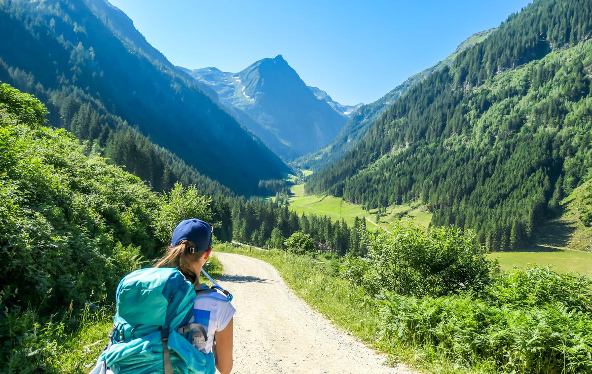 pohodništvo, hribi, gore | Foto Shutterstock