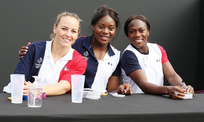 Pinotova na olimpijskih igrah v Tokiu v družbi rojakinje Clarisse Agbegnenou in Madeleine Malonga. | Foto: Guliverimage/Vladimir Fedorenko