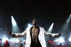 Umrl je Maxi Jazz, pevec legendarne skupine Faithless