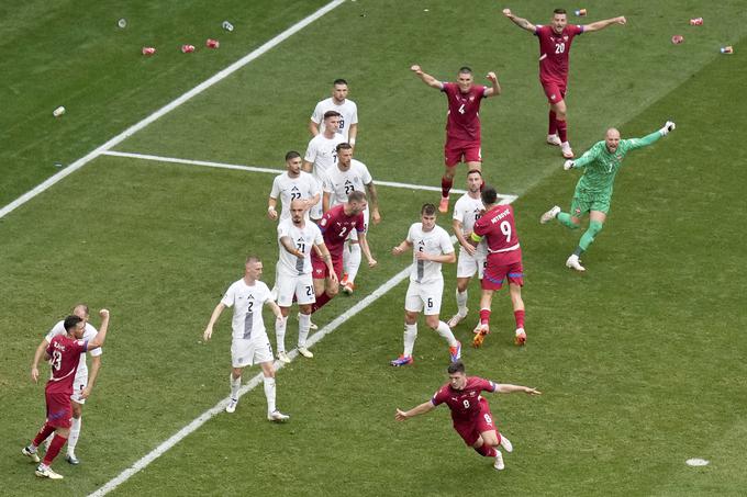 Slovenci so se lahko le prijeli za glavo. | Foto: Guliverimage