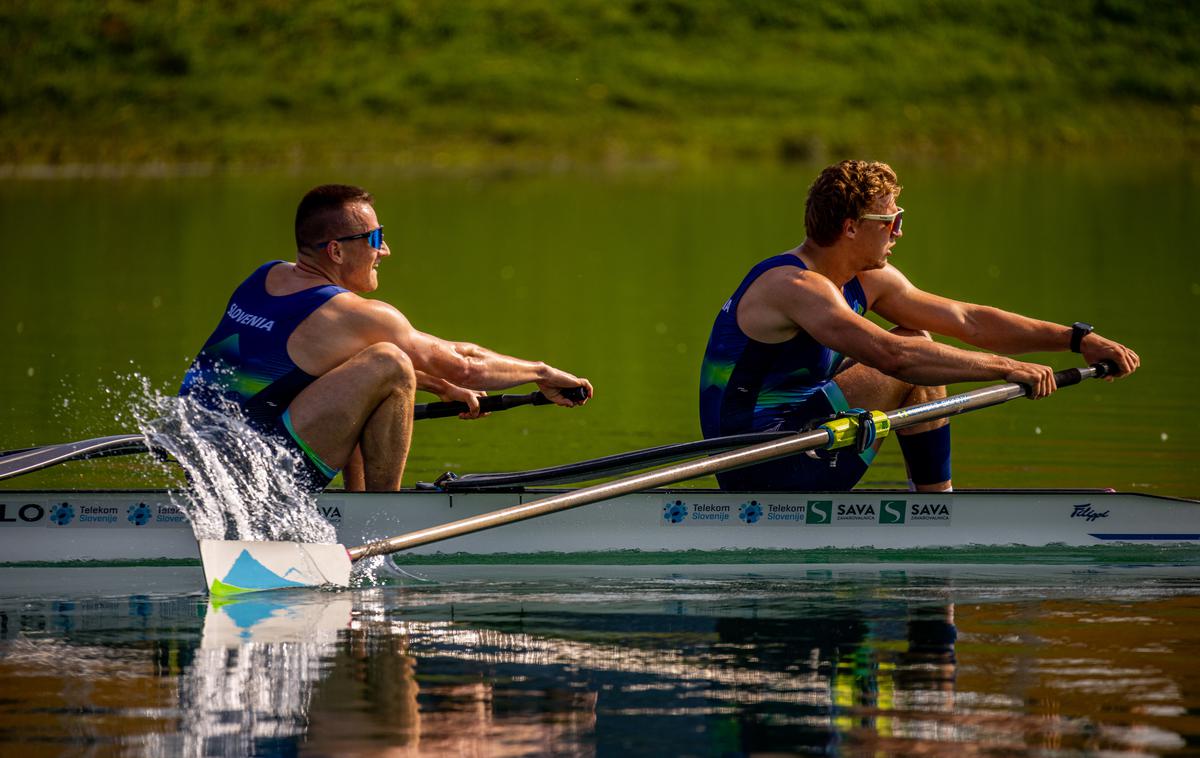 Nik Krebs in Jaka Čas | Med štirimi slovenskimi posadkami bosta prva na vrsti Mariborčana Jaka Čas in Nik Krebs. | Foto Veslaška zveza Slovenije