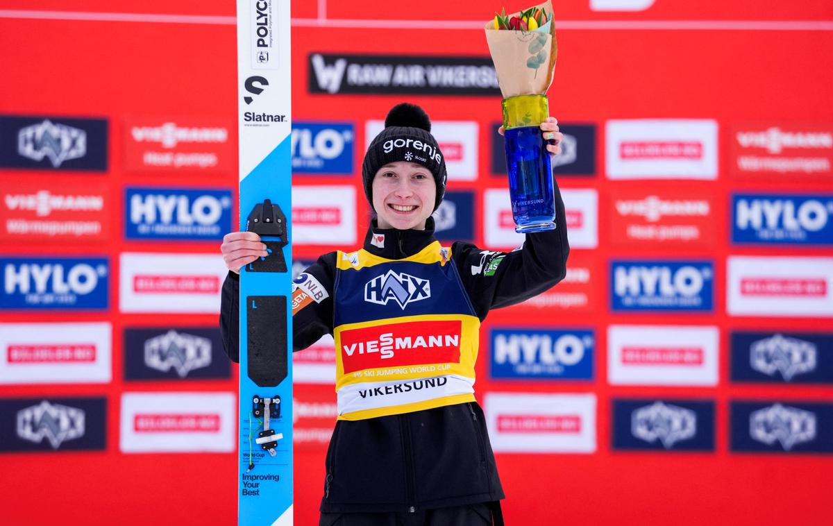 Vikersund, Nika Prevc, | Nika Prevc je na svoj 20. rojstni dan slavila 20. individualno zmago v svetovnem pokalu, prvo na letalnici. To je bila njena že osma zaporedna zmaga svetovnega pokala. | Foto Reuters