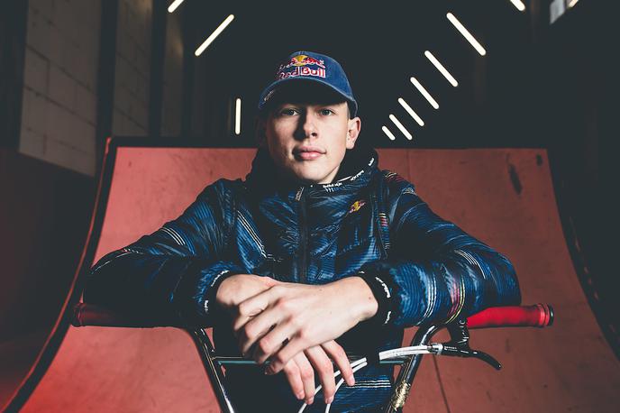 Jaka Remec | 16-letni Jaka Remec iz Ljubljane je eno najbolj obetavnih imen v svetu BMX-a. Remec tekmuje v disciplini park, ki je na letošnjih olimpijskih igrah v Tokiu doživela svoj olimpijski krst.  | Foto Grega Valančič/Sportida