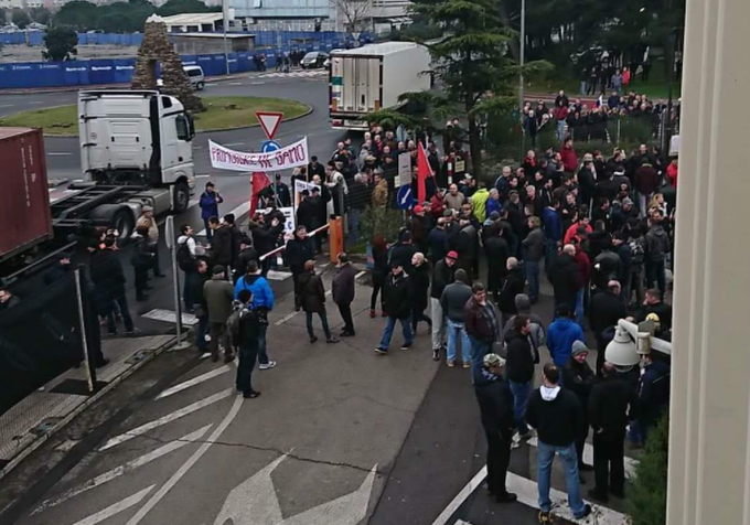 luka koper protest | Foto: Andrej Peroša