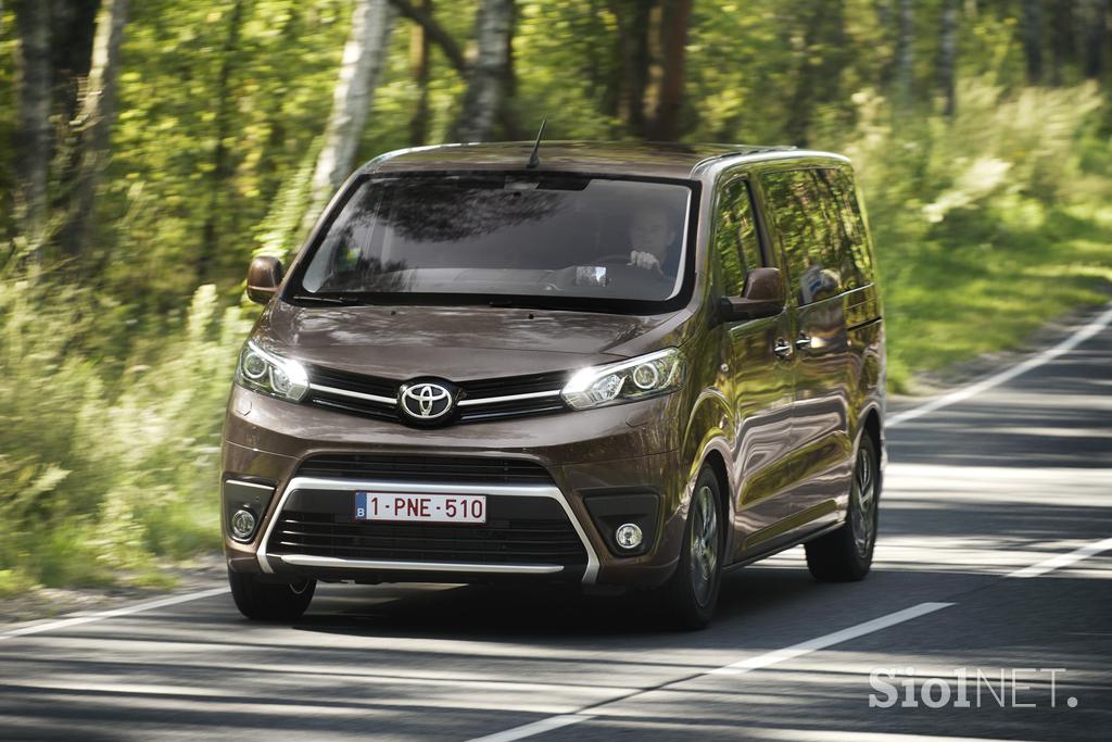 Toyota proace verso prva vožnja