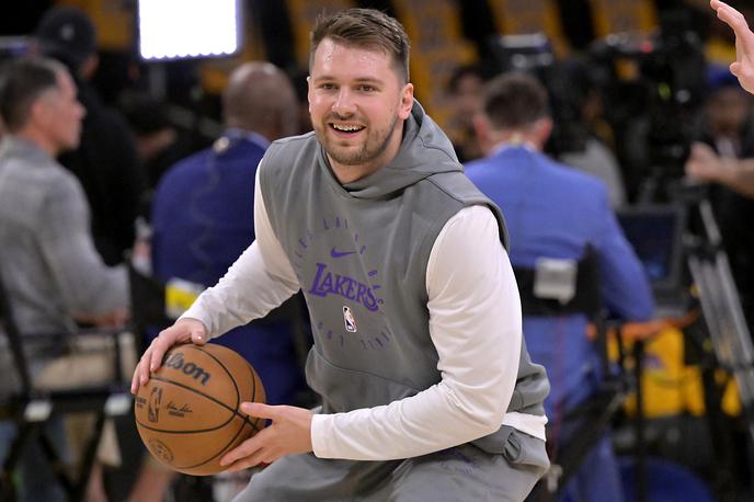 Luka Dončić | Luka Dončić med ogrevanjem na eni izmed tekem. | Foto Reuters