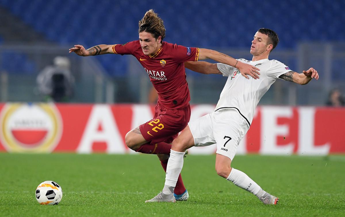 Nicolo Zaniolo | Dvajsetletnik se je namreč v nedeljo zvečer na tekmi italijanskega prvenstva huje poškodoval. | Foto Reuters