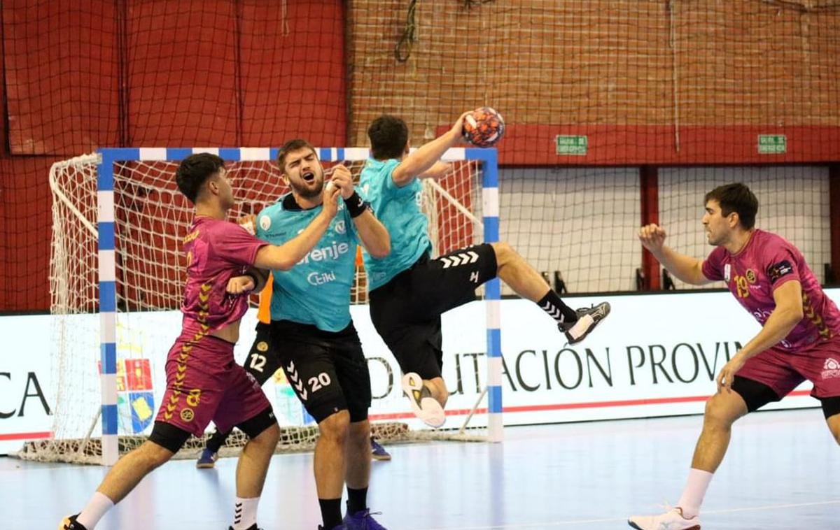 REBI Balonmano Cuenca - Gorenje Velenje | Rokometaše Gorenja se z gostovanja v Španiji vračajo praznih rok. | Foto REBI Balonmano Cuenca