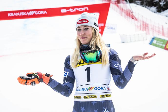 Zlata lisica Mikaela Shiffrin | "Rekordi so za to, da se jih podira, in so hkrati tudi znak napredka. In če že kdo mora podreti moj rekord, sem vesela, da je to Američanka," je o rojakinji Mikaeli Shiffrin dejala Lindsey Vonn. | Foto Vid Ponikvar/Sportida