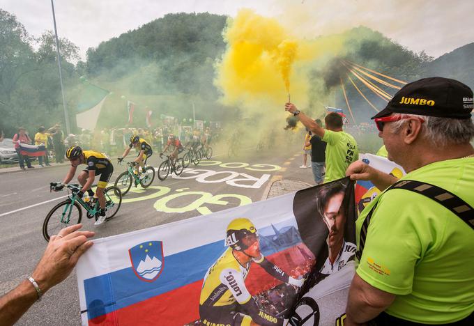 Primož Roglič dirka Po Sloveniji navijači | Foto: Vid Ponikvar