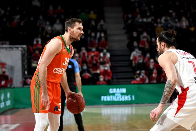 Zoran Dragić je bil razpoložen na zadnji tekmi lige ABA. | Foto: Cedevita Olimpija/Tine Ružič