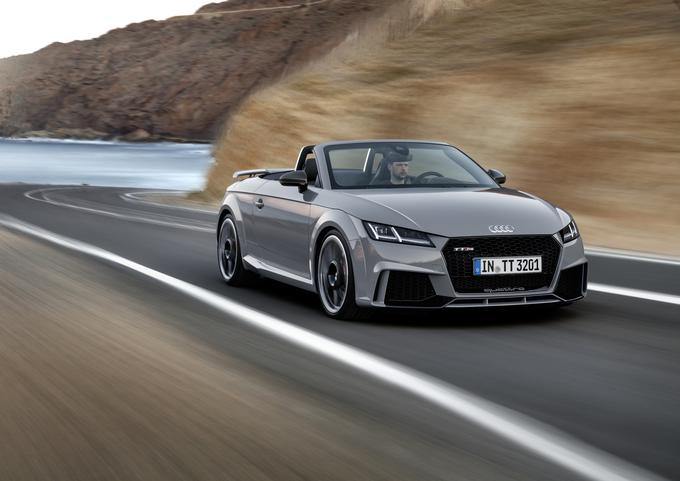 Audi TT RS roadster: za 2.800 evrov dražji od kupeja. | Foto: ciril komotar