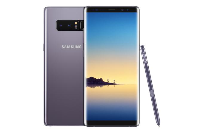 Samsung Galaxy Note 8 bo uporabnika tako kot njegovi predhodniki opozoril, če bo paličico pozabil vstaviti nazaj v telefon oziroma se bo od nje preveč oddaljil. | Foto: Samsung.com