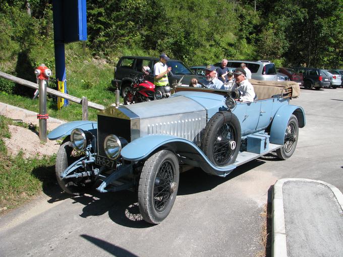 Tako je John Kennedy s svojim rolls-royceom silver ghost iz leta 1913 začel vzpon na prelaz Ljubelj. | Foto: John Kennedy